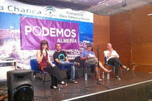 El encuentro de Podemos estuvo presidido por Luis Alegre, uno de los responsables del partido.