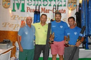Campeones,  presidente Club Los Molinos, y coordinador.