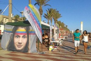 Actividad en la playa de la capital