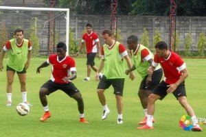 Ramón Azeez en el entrenamiento de este jueves.