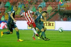 Jonathan, en la jugada del 0-1 ante el Muangthong.