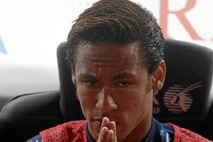 Neymar sigue con problemas.
