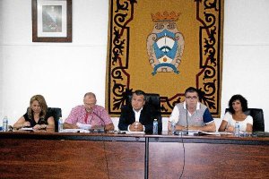 Pleno celebrado en el Ayuntamiento de Carboneras.
