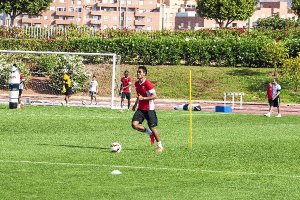 Teerasil puede darle mucho al Almería en la Liga de las Estrellas.tyle>.apqj{position:abso