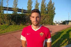 Antonio Puertas tiene estampa de gran futbolista.e;clip:rect(46