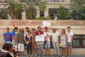 El colectivo frente a la subdelegación del Gobierno.e;clip:rect