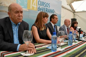 Mesa inaugural del curso sobre enologÃ­a en Laujar de Andarax.e