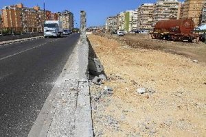 Parte del muro derribadoo,469px);}</s