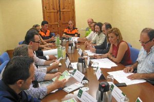 Reunión celebrada ayer en la Delegación del Gobierno de la Junta, en la capital. tyle>.apq