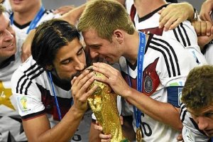 El alemán anda aún de festejos tras el título mundial.e;clip:re