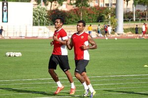 Míchel Macedo en el entrenamiento de este martes con Teerasil.e