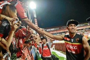 Teerasil Dangda pone rumbo a Almería.