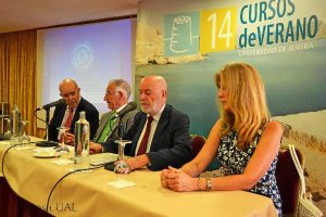 Mesa inaugural con José Antonio Guerrero, Gabriel Amat, Pedro Molina y María Dolores Ortega.</title>