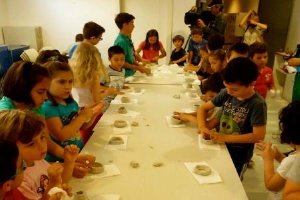 Talleres infantiles de Cerámica en el Museo de Almeríae;clip:re