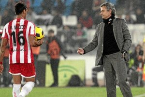 Michel Macedo en un partido frente al Real Madrid de Mourinho.e