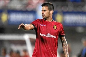 Javi Márquez con la camiseta del Granada.x,auto