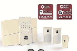 ejemplo de alarma que instalan en Grupo Control.e;clip:rect(469