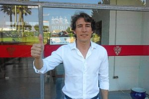 Ángel Luis Catalina conoce bien el estado de la plantilla del Real Betis.tyle>.apqj{positi