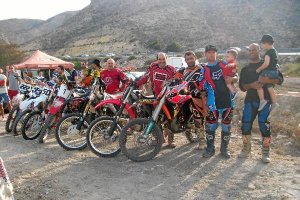 Parte de la armada huercaleña preparada para tomar la salida.e;