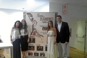 Presentación con Rocío Garrido, Argentina, Ana Alonso y Juan José Alonso. tyle>.apqj{posit