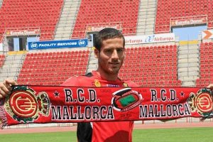 Hemed es un buen goleador que fue frenado en seco por una lesión.tyle>.apqj{position:absol