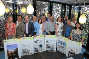 Los premiados con el jurado del concursox,auto,