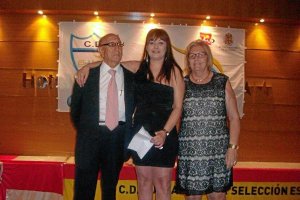 La hija mayor de Juan Magaña emocionó a los asistentes.e;clip:r