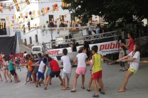 Juegos Infantiles en la Plaza de La Libertad del Ayuntamiento de Felixtyle>.apqj{position: