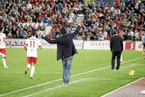 Si un jugador es como un melón para fichar no te puedes pasar de la raya.tyle>.apqj{positi