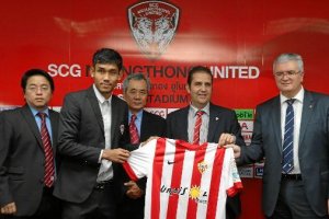 Teerasil ya fue presentado en Tailandia.x,auto,