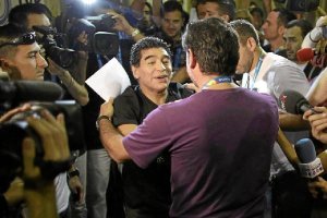 Maradona no ve bien a Casillas.o,469p