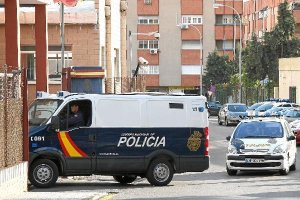 Acceso a la Comisaría de Almeríao,469