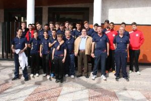 Miembros de los equipos juvenil y cadete.x,auto