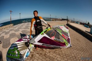 Víctor tiene su cuartel general en Almerimar.x,