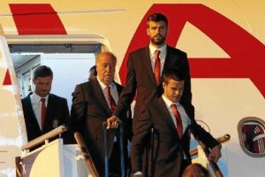 Cansados tras el largo viaje los internacionales ya están en Brasil.tyle>.apqj{position:ab