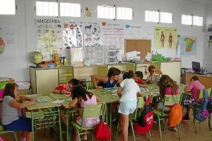 Escuela de verano celebrada en años anteriores en el municipio de Sierro.tyle>.apqj{positi