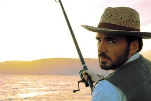 Julio Béjar ejerce de narrador de este montaje basado en una obra de Hemingway (Foto: Daniel Ortega)
