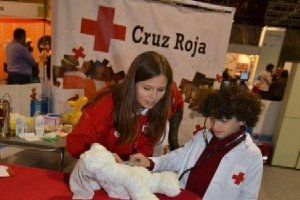En el Taller de los Ositos de la Cruz Roja Almería los peques aprenden de forma divertidat