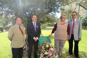 Acto en Torrecárdenaso,469px);}</styl