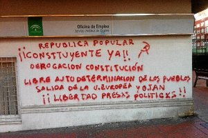 Pintadas a favor de la República en la calle Altamirae;clip:rec