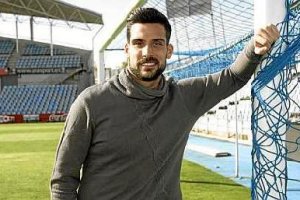 Moyá no cambiará de residencia, solo de club.x,