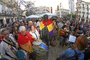 Concentración en la Puerta Purchena a favor del referéndum.e;cl