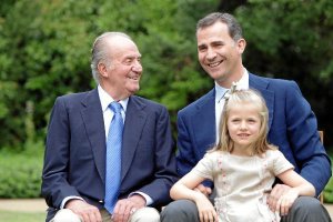 Juan Carlos I, Felipe de Borbón y la infanta Leonor. e;clip:rec