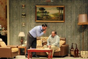 ‘Mitad y mitad’ Despertó las primeras carcajadas nada más iniciarse la representación.tyle