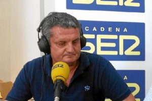 Juan de la Cruz pone todo para el mejor deporte.e;clip:rect(469