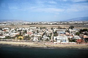 Vista aérea del núcleo urbano de Costacabana en la capital.e;cl