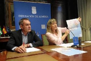 Marcelo López y Esperanza Pérez, diputados del PSOE.e;clip:rect