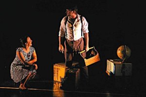 Una escena de ‘La mudanza’, obra que podrá verse mañana en el Teatro Apolo. tyle>.apqj{pos