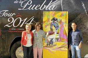 La cocnejal Cabrera, Morante y el autor del cartele;clip:rect(4