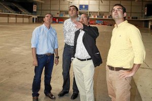 Visita al Palacio de los Juegos Mediterráneos, esta mañana.e;cl